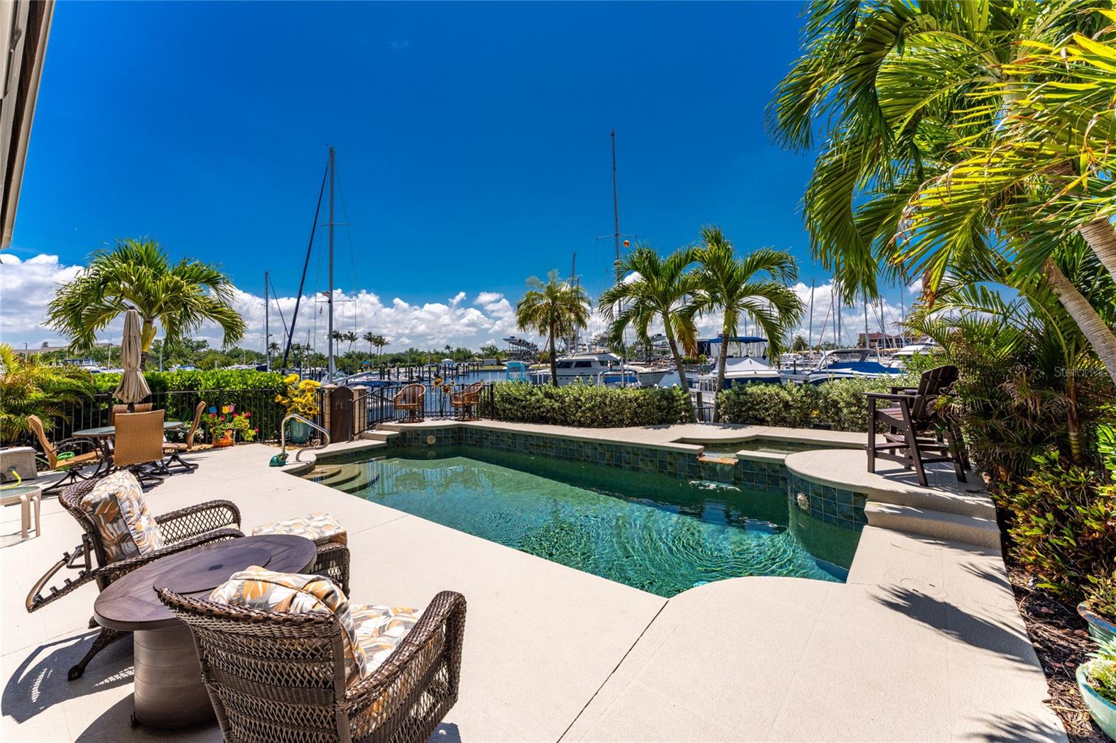 SUNSET KEY LAND CONDO - Residential