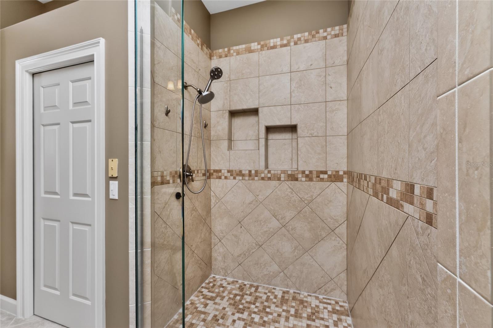 SUNSET KEY LAND CONDO - Residential