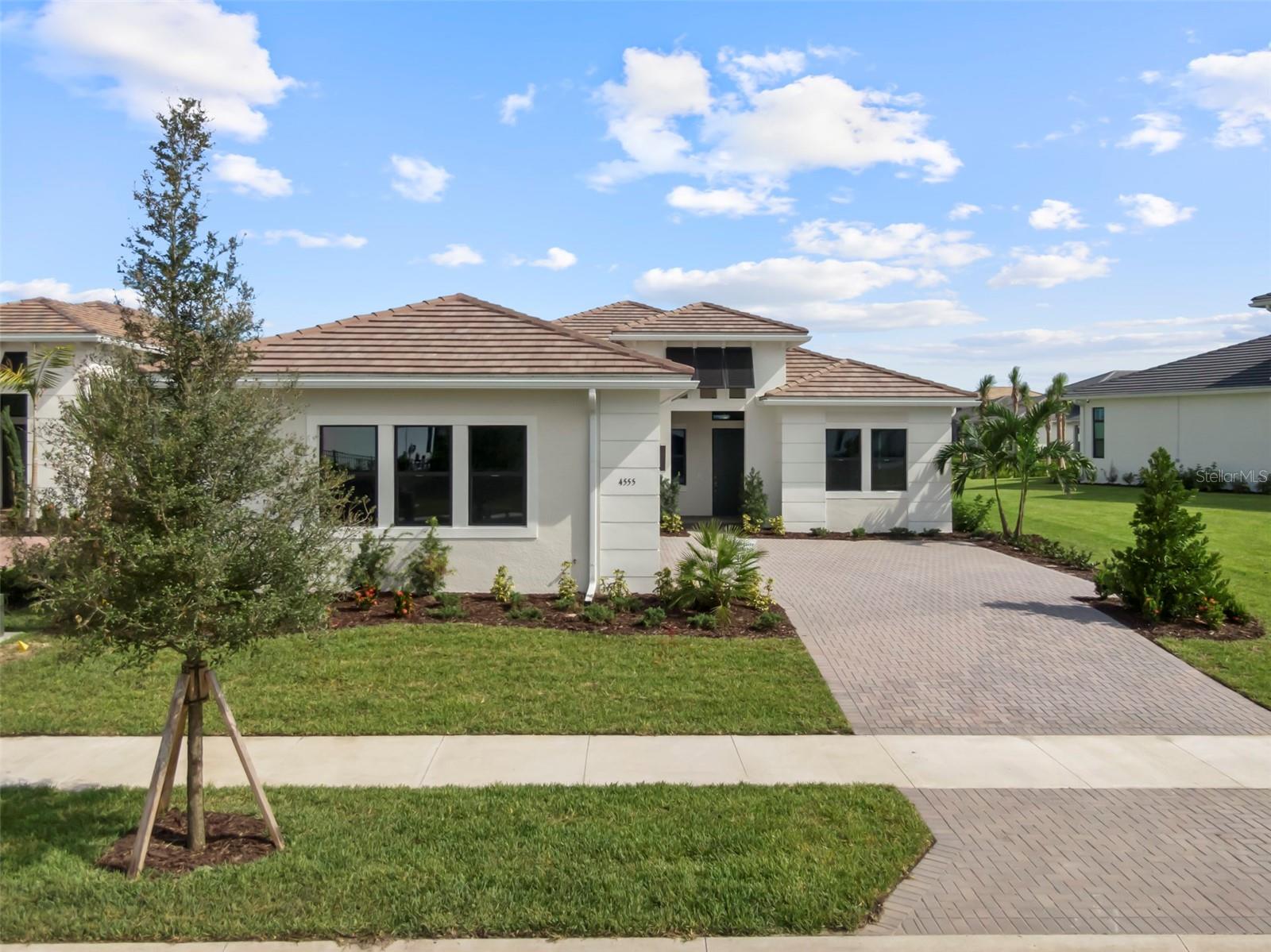 4555 CEDRON COURT