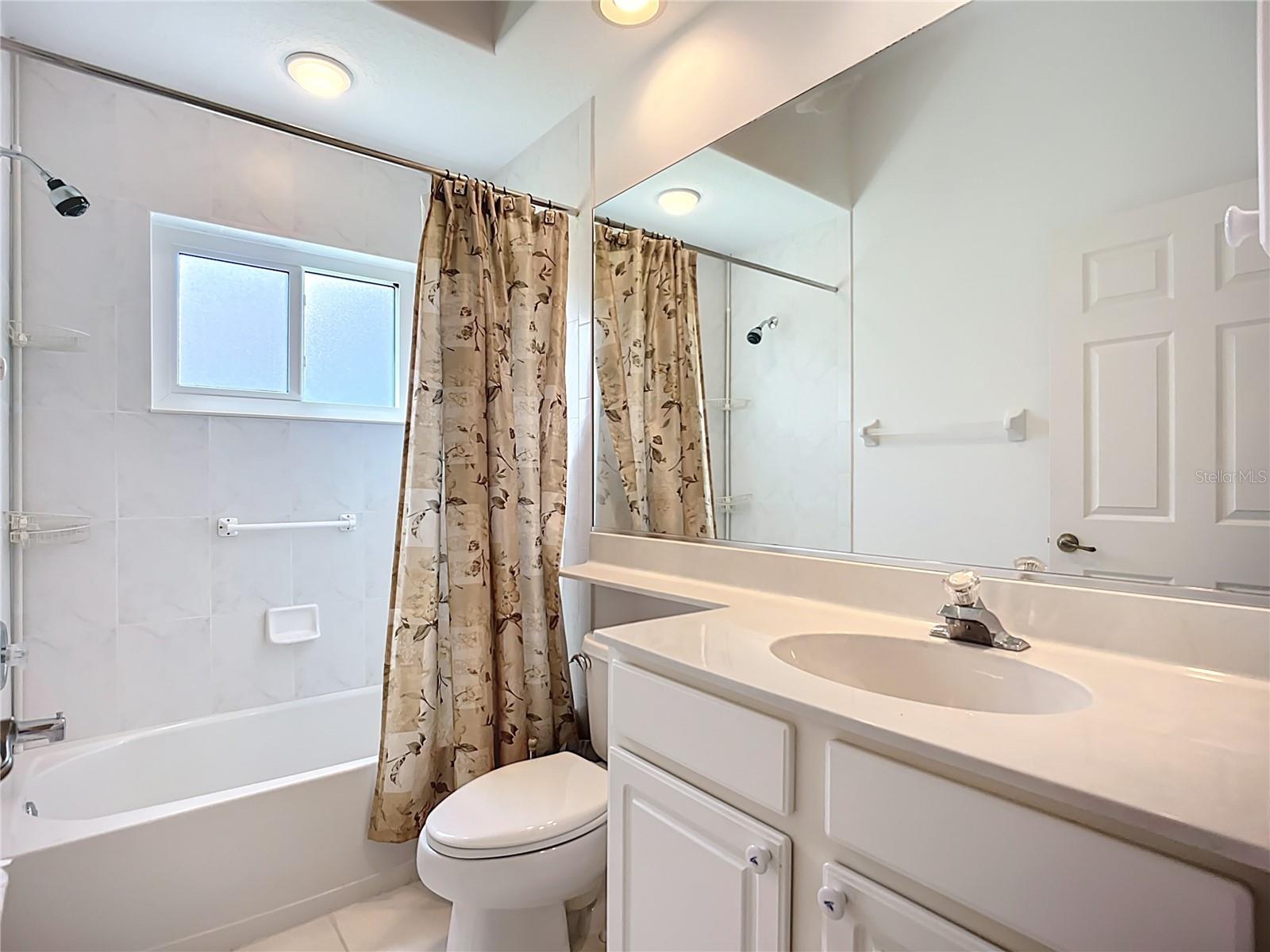 THE HAMPTONS - Residential