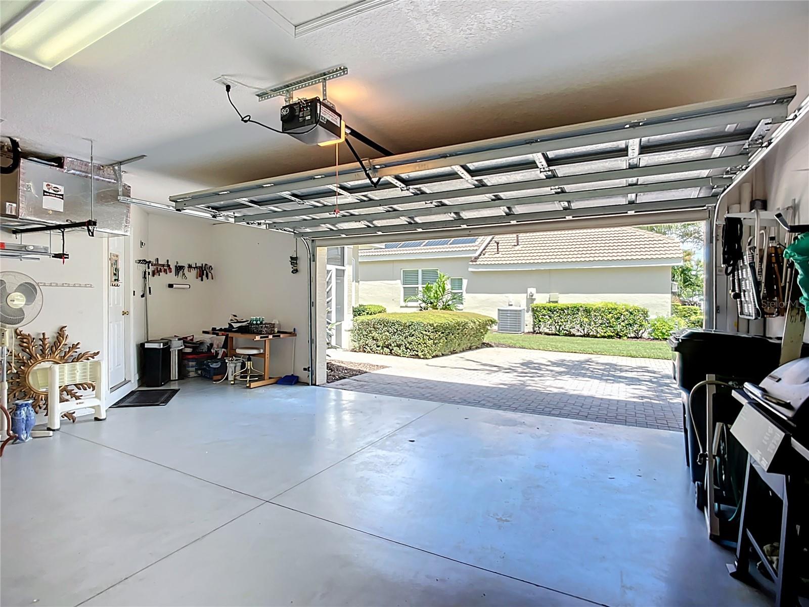 THE HAMPTONS - Residential