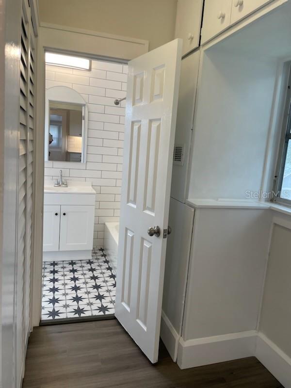 CENTRAL AVE HEIGHTS - Residential Lease