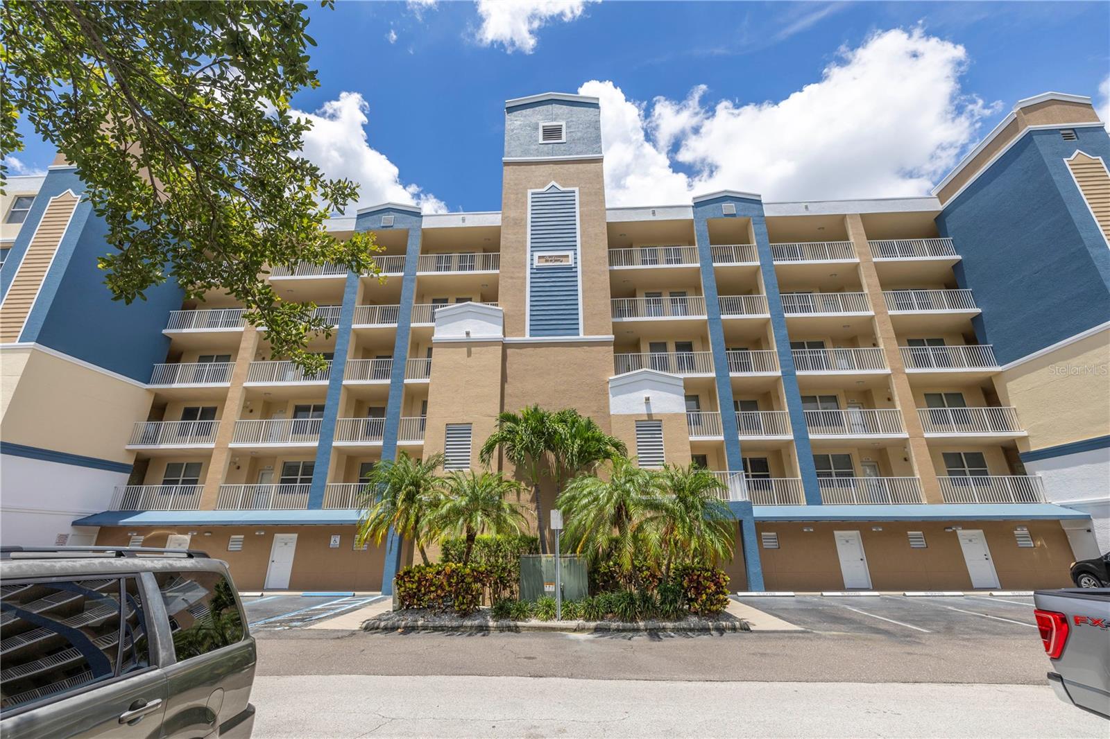 960 STARKEY ROAD 2202