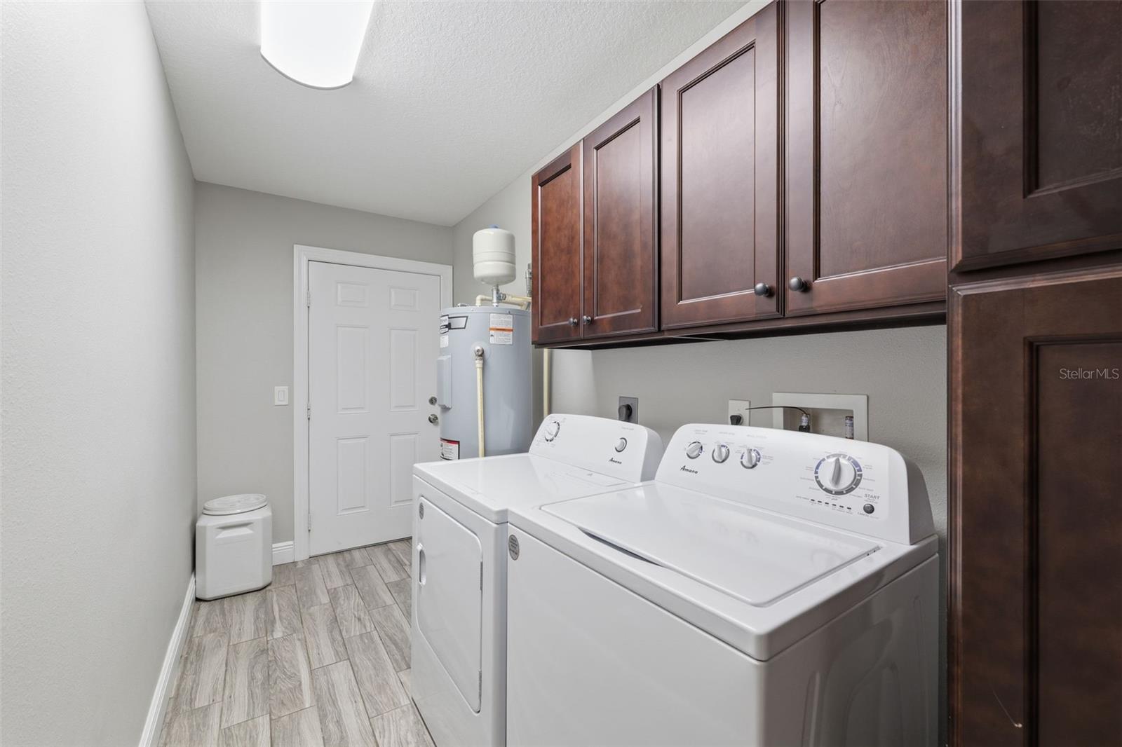 CRYSTAL GLEN - Residential