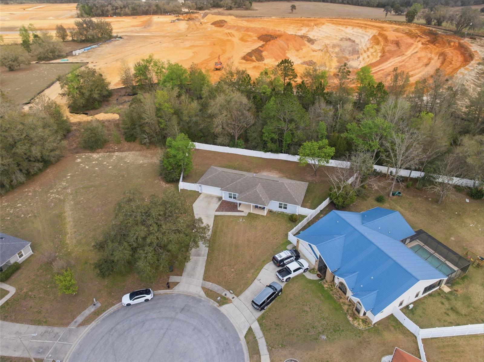 CRYSTAL GLEN - Residential