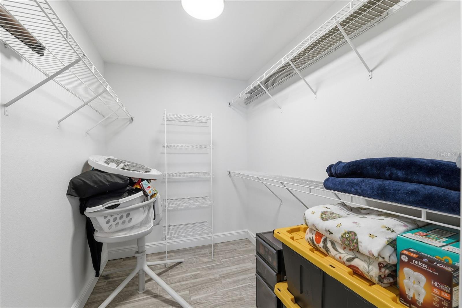 CRYSTAL GLEN - Residential