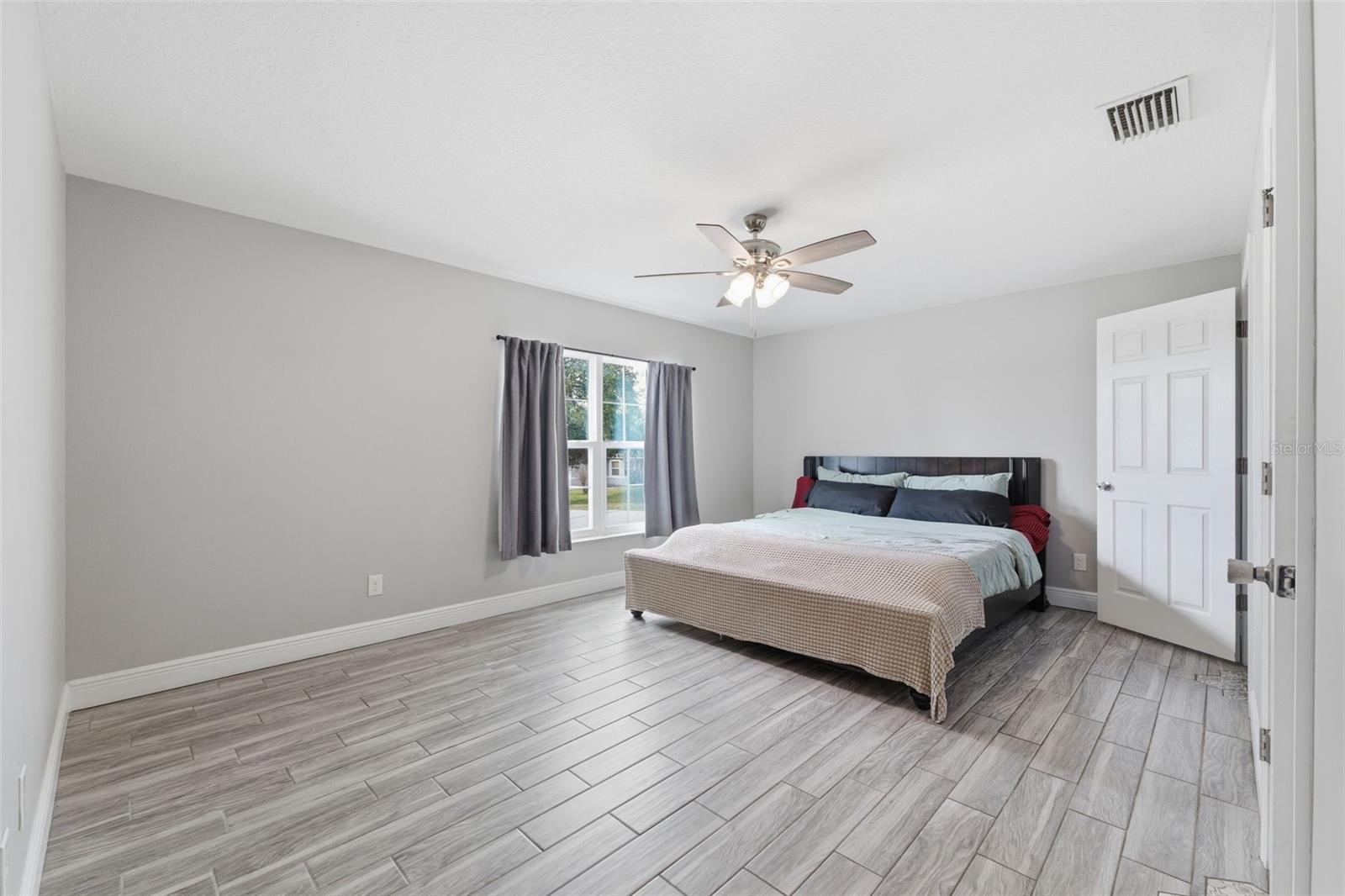 CRYSTAL GLEN - Residential