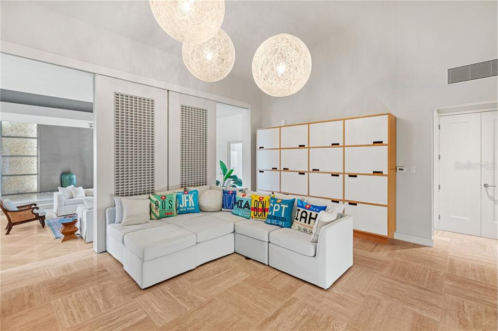 DORADO BEACH EAST - Residential