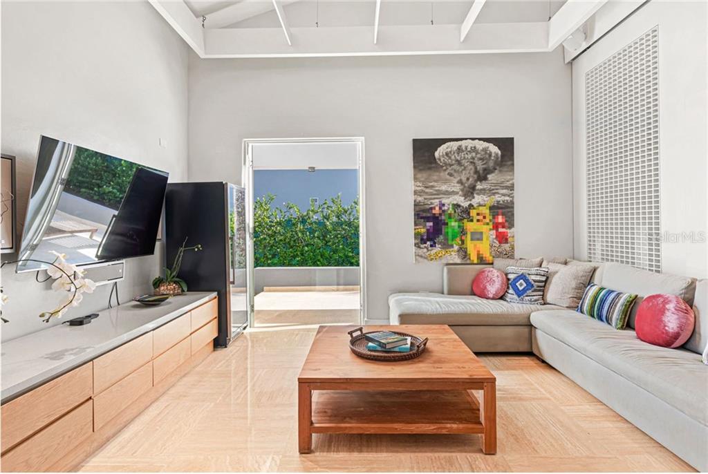 DORADO BEACH EAST - Residential