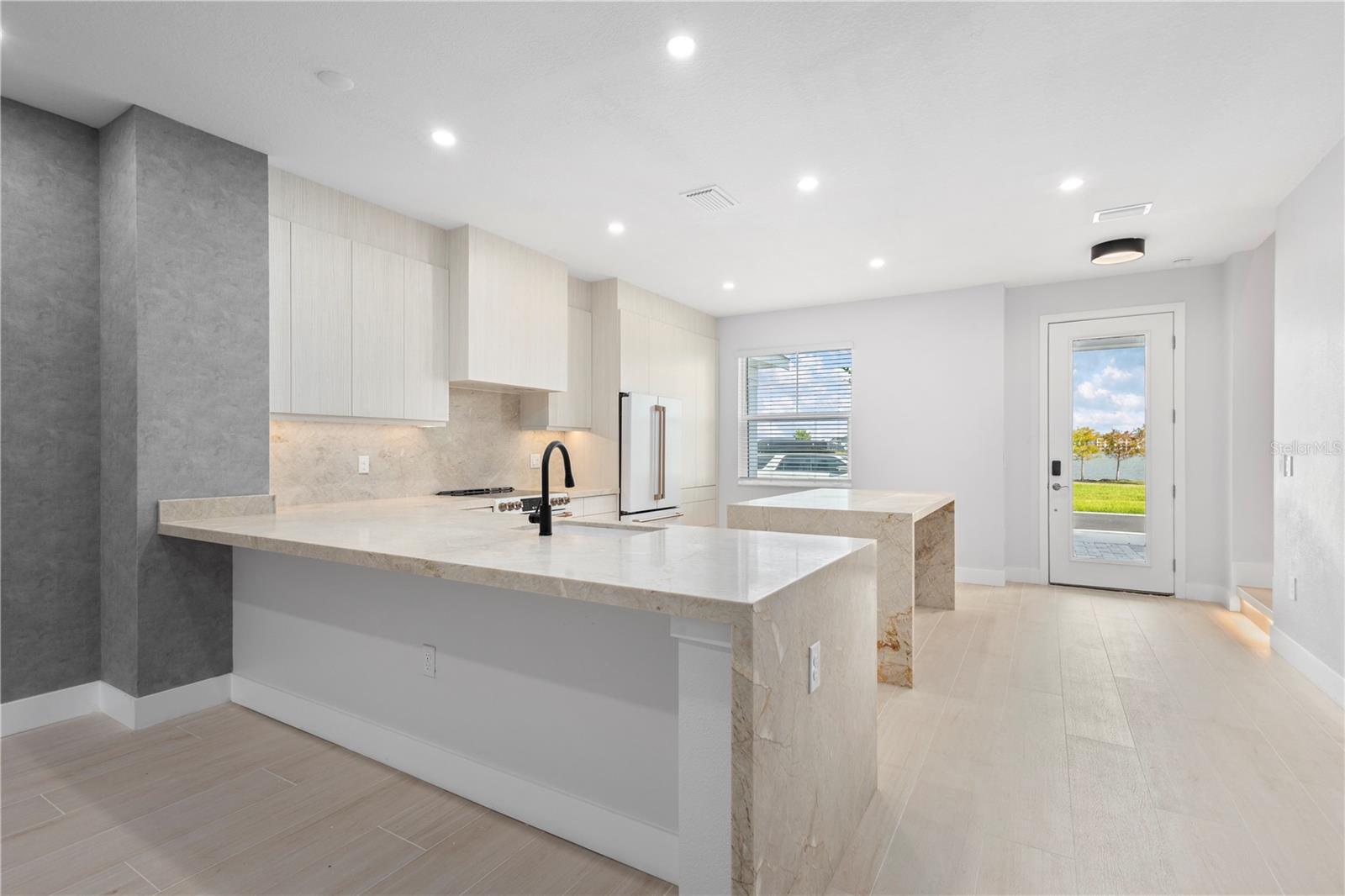 NAUTIQUE/WATERSIDE - Residential