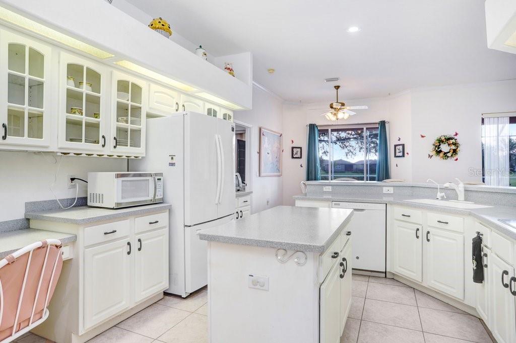 LA PALOMA VILLAGE UNIT 2 PH - Residential