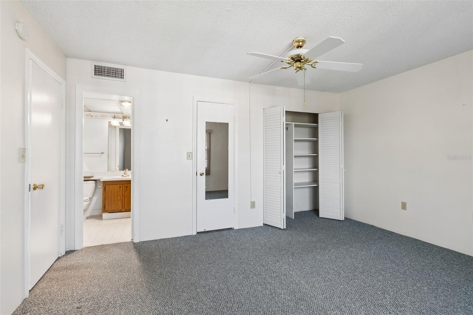 CROSSWINDS COLONY ONE CONDO - Residential Lease