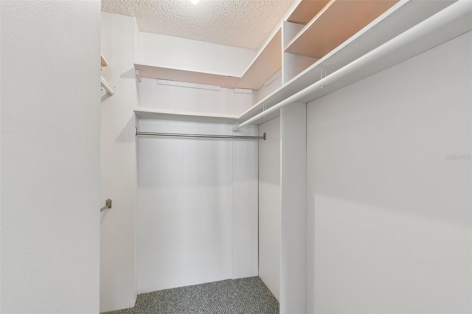 CROSSWINDS COLONY ONE CONDO - Residential Lease