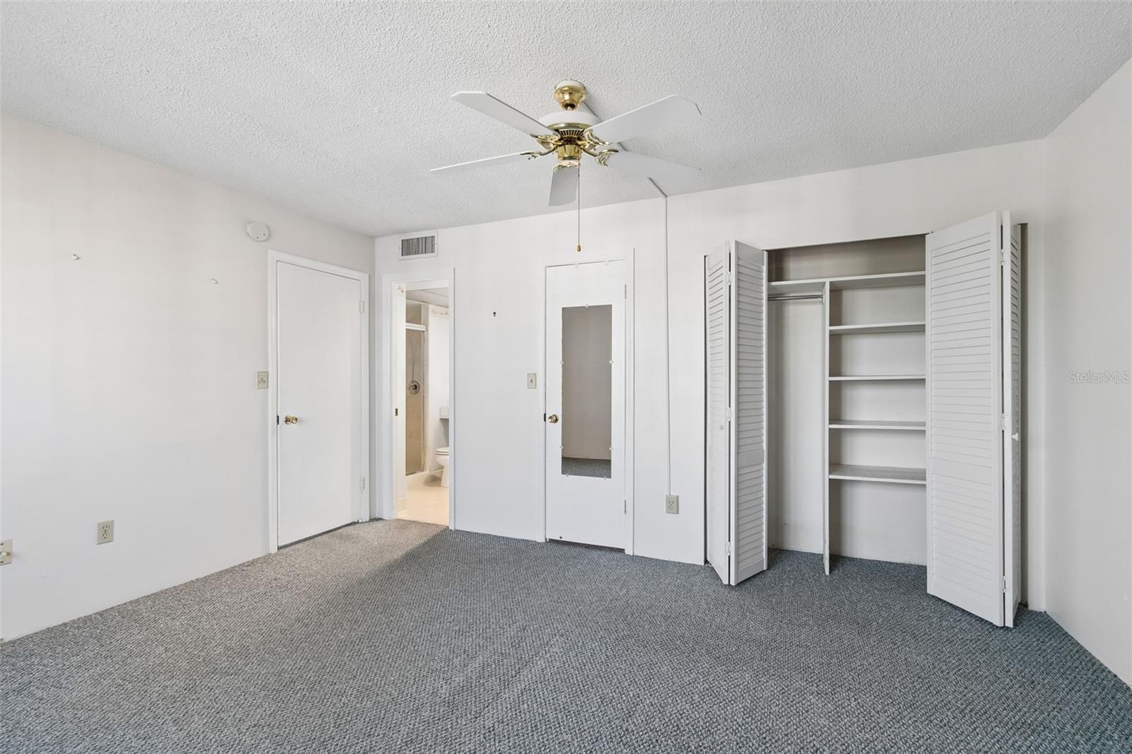 CROSSWINDS COLONY ONE CONDO - Residential Lease