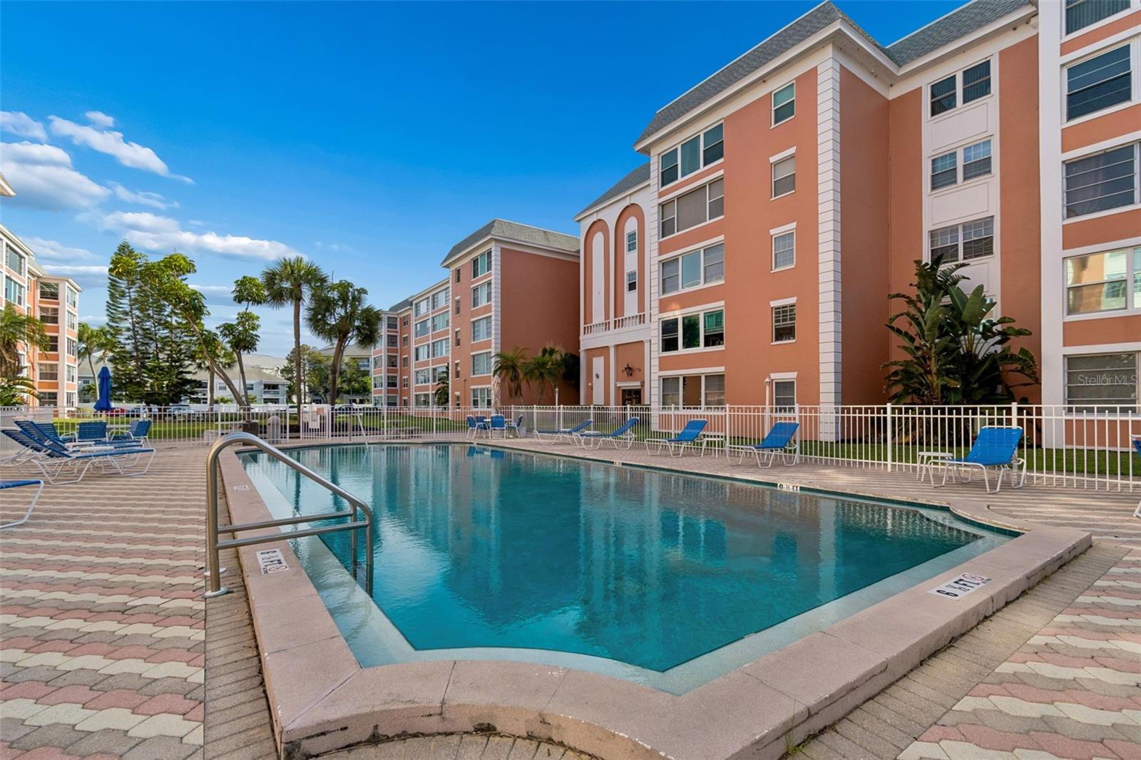 CROSSWINDS COLONY ONE CONDO - Residential Lease