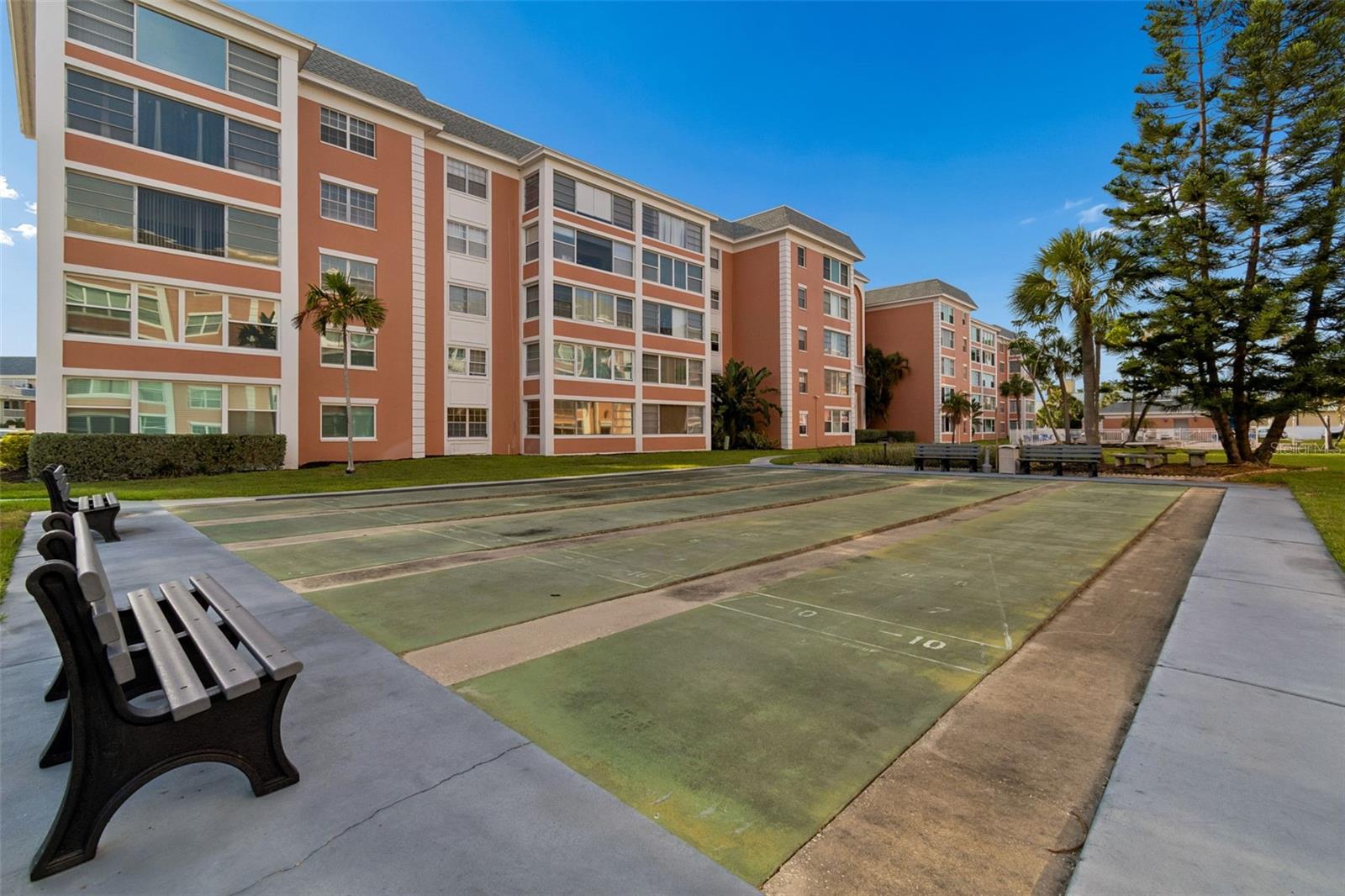 CROSSWINDS COLONY ONE CONDO - Residential Lease