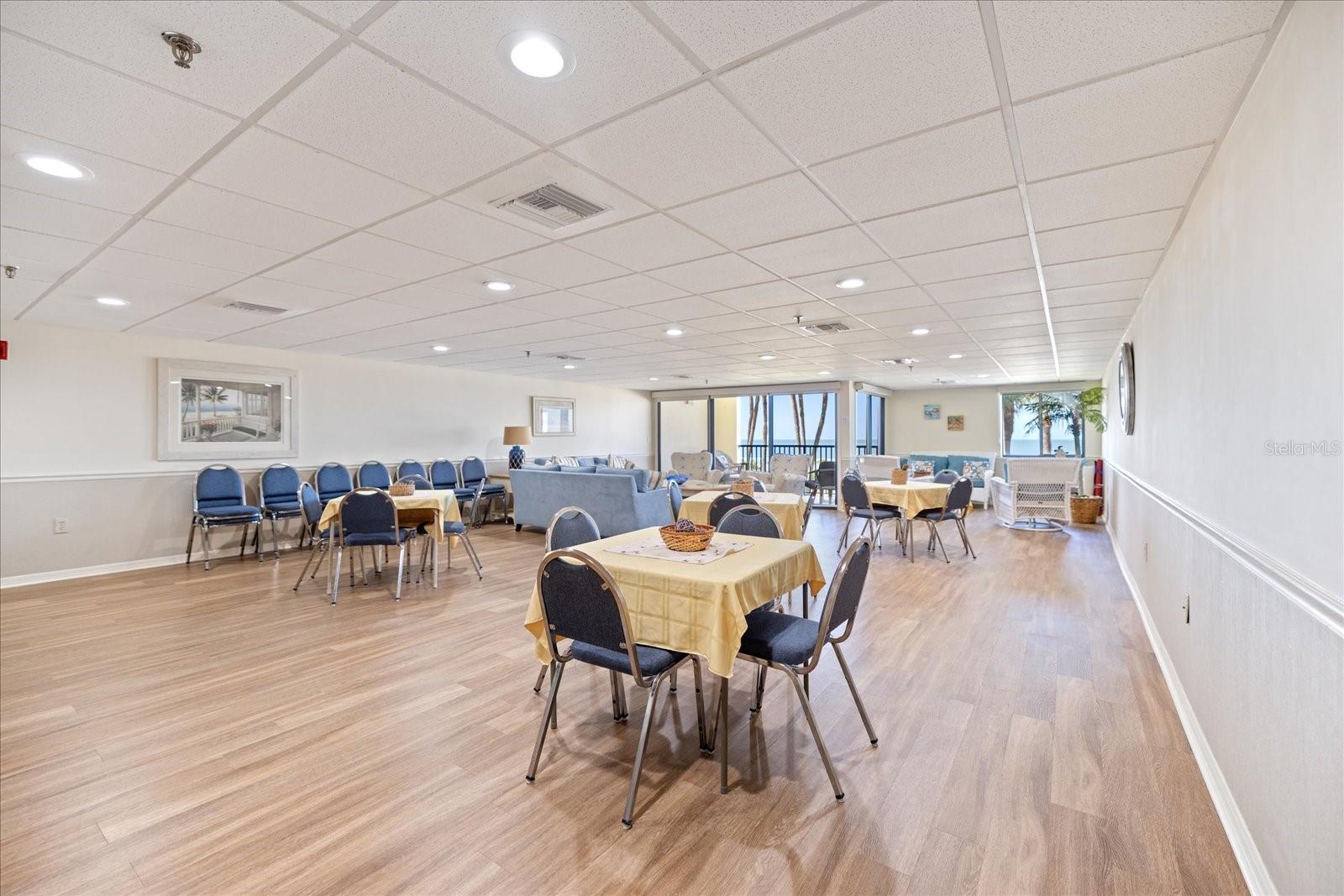 MACARTHUR BEACH - Residential