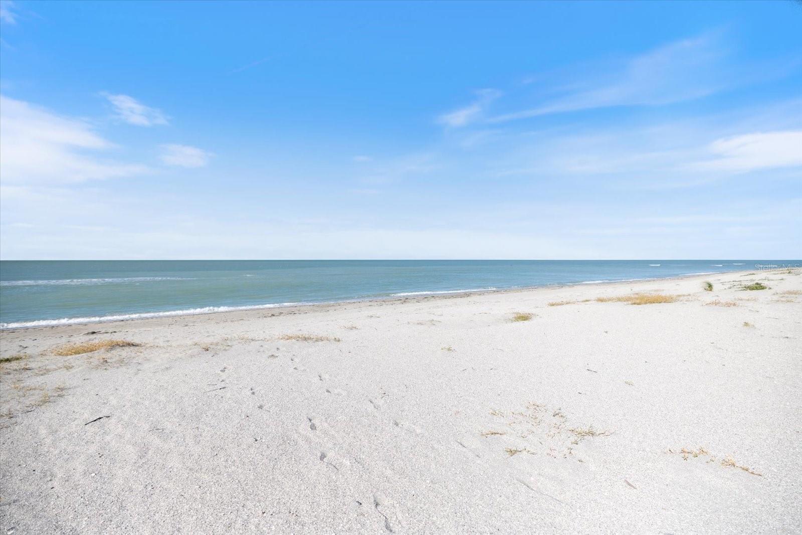 MACARTHUR BEACH - Residential