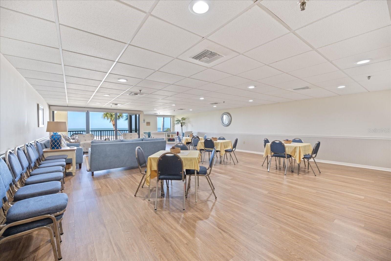 MACARTHUR BEACH - Residential