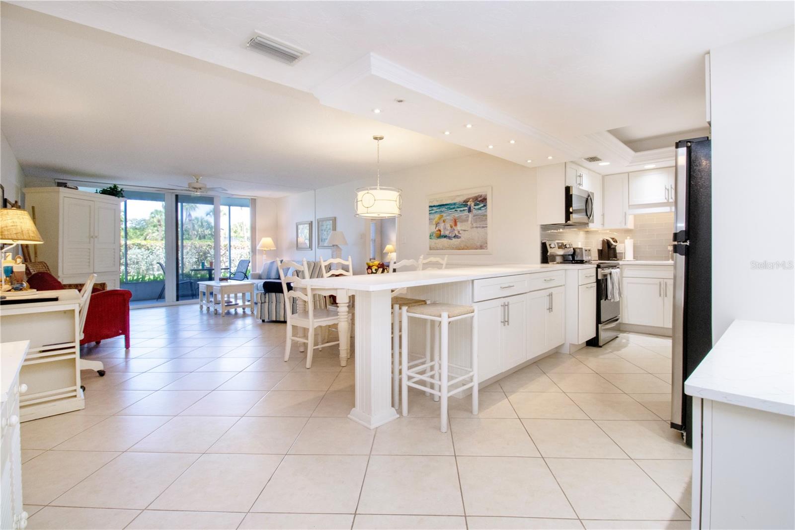 CRYSTAL SANDS 2 - Residential