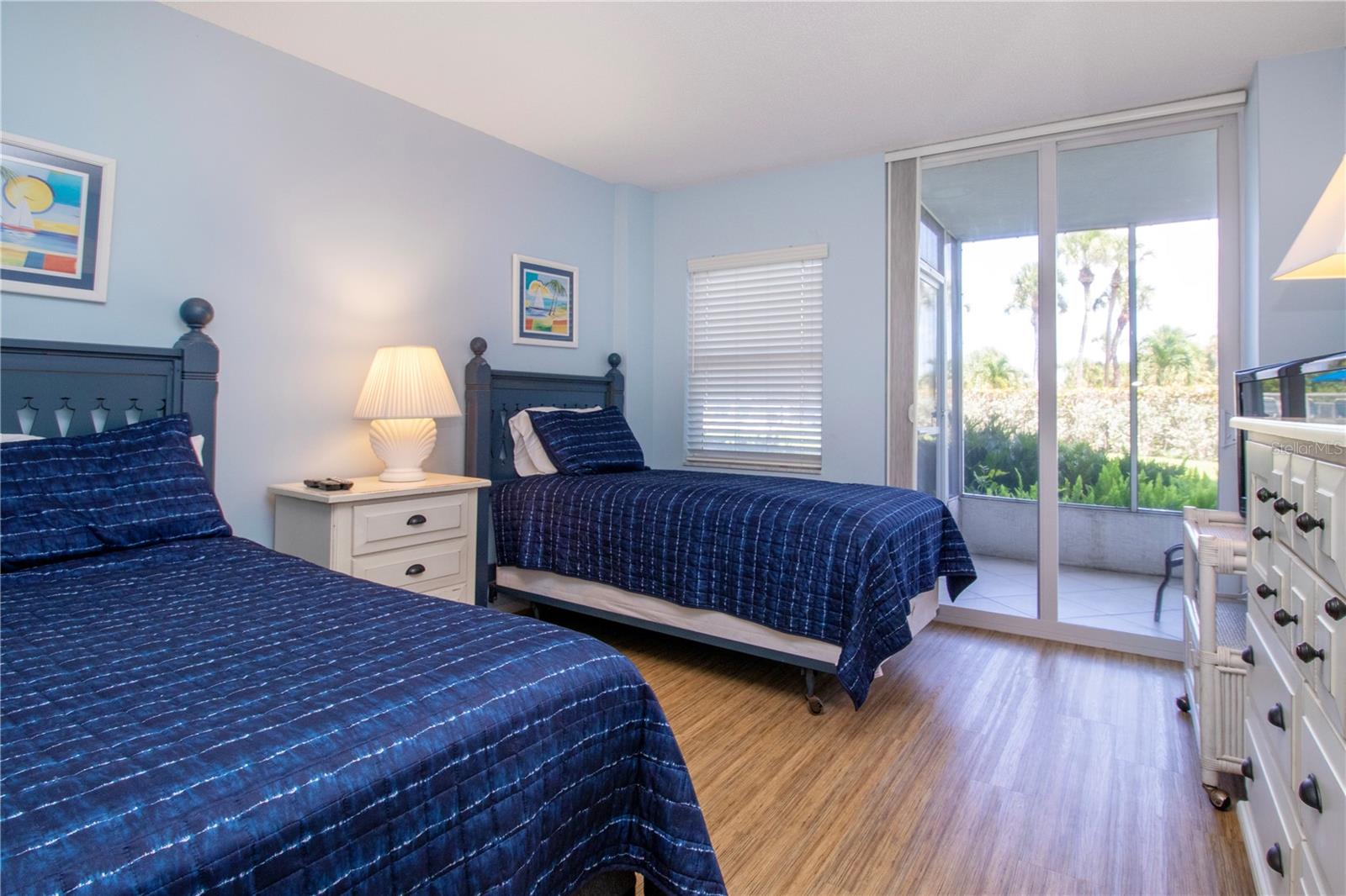 CRYSTAL SANDS 2 - Residential