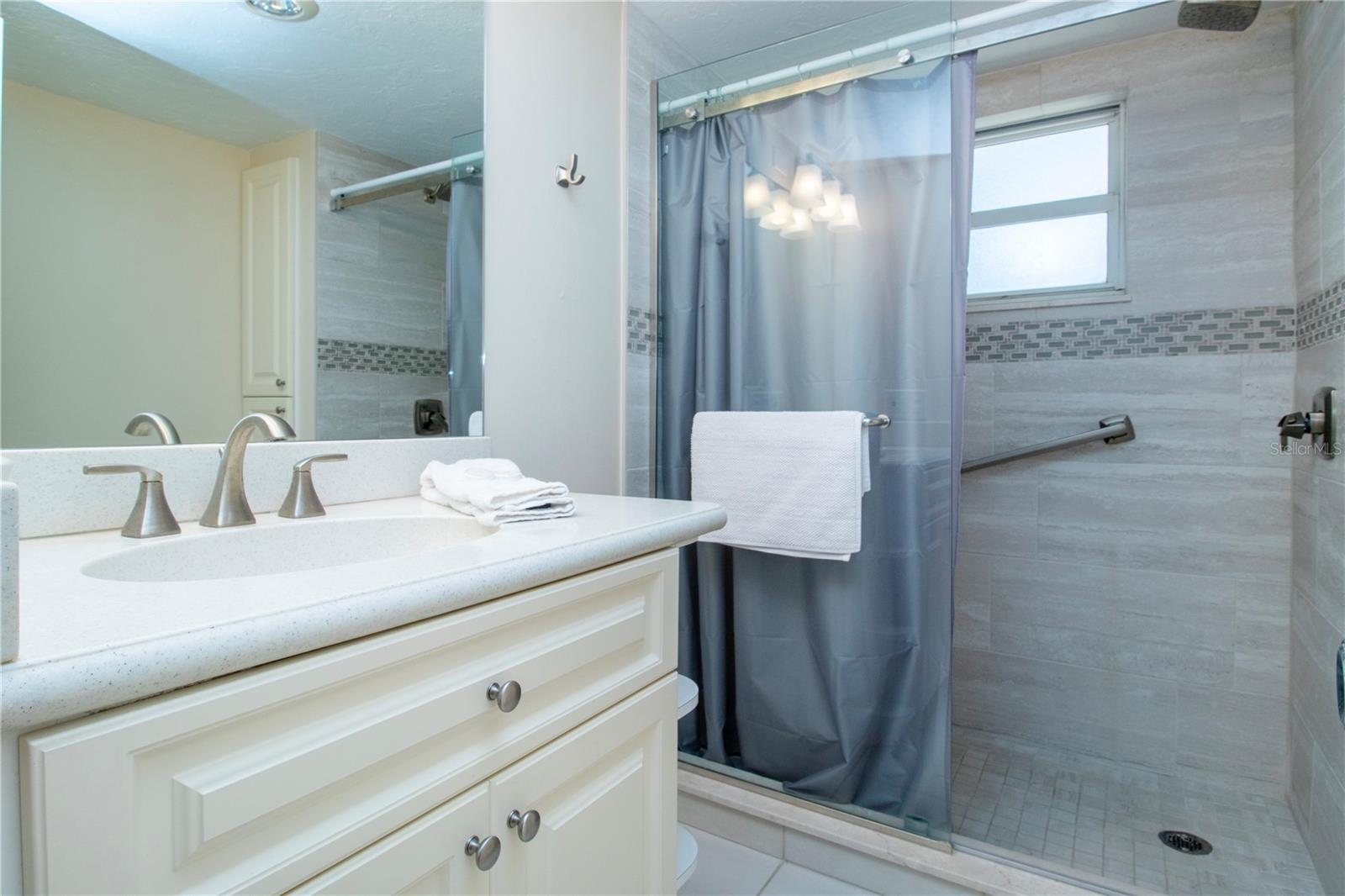 CRYSTAL SANDS 2 - Residential