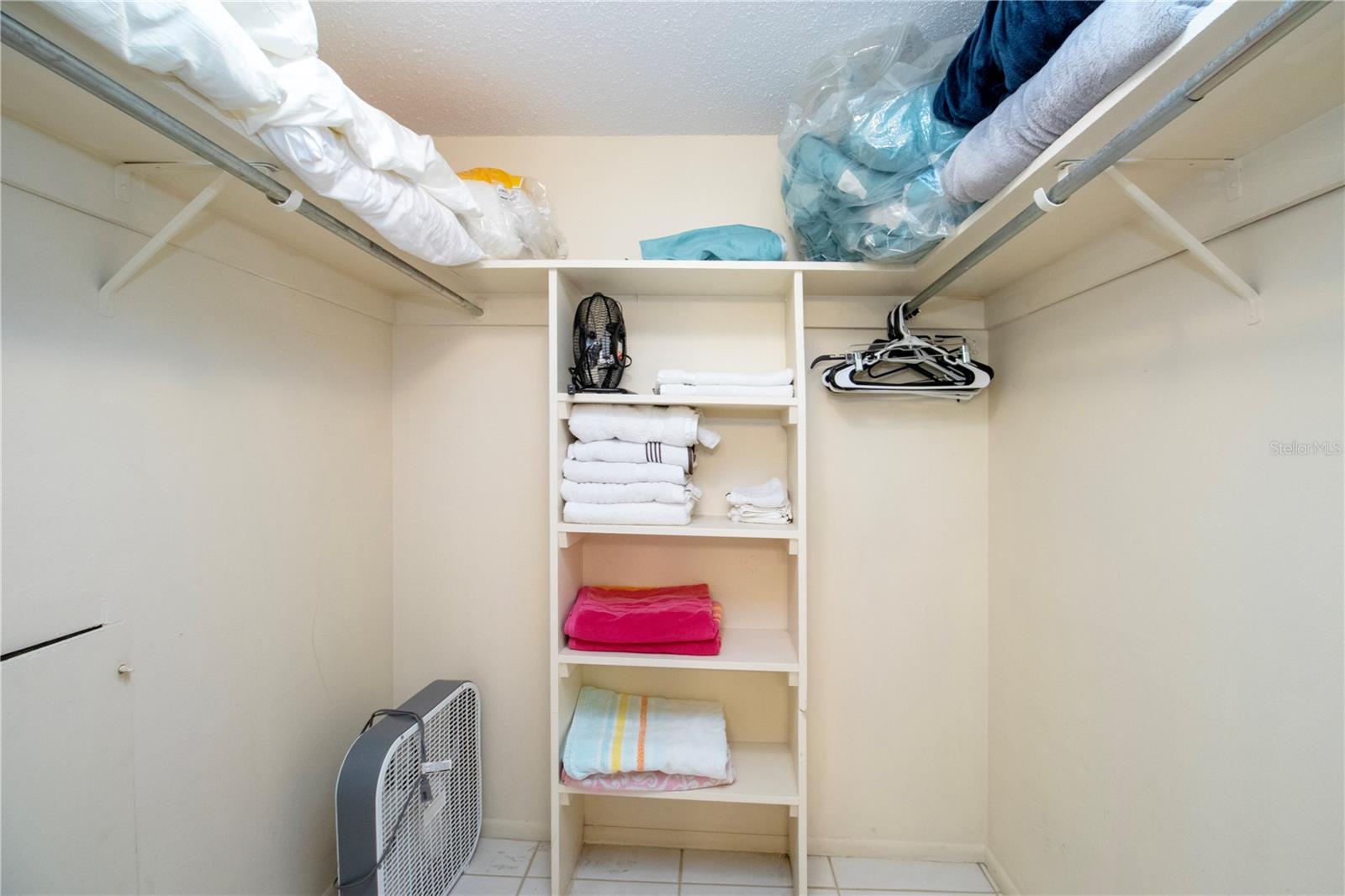 CRYSTAL SANDS 2 - Residential