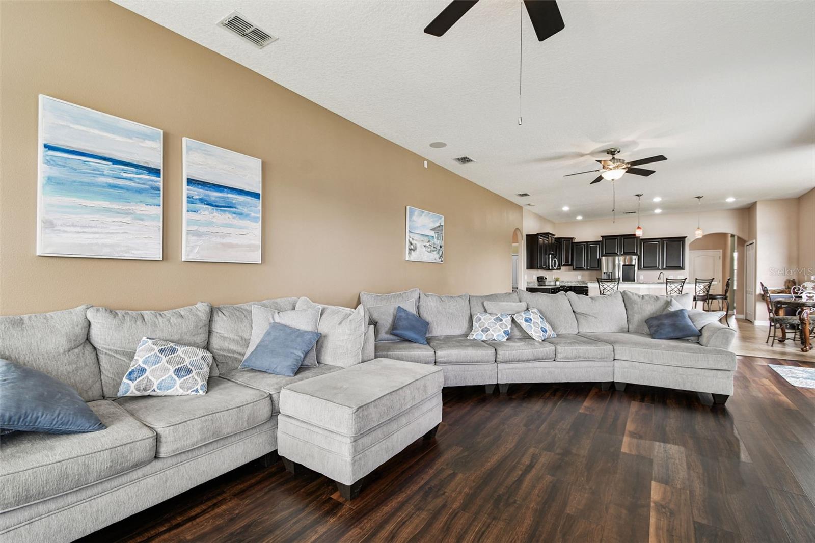 SPYGLASS AT RIVER BEND - Residential