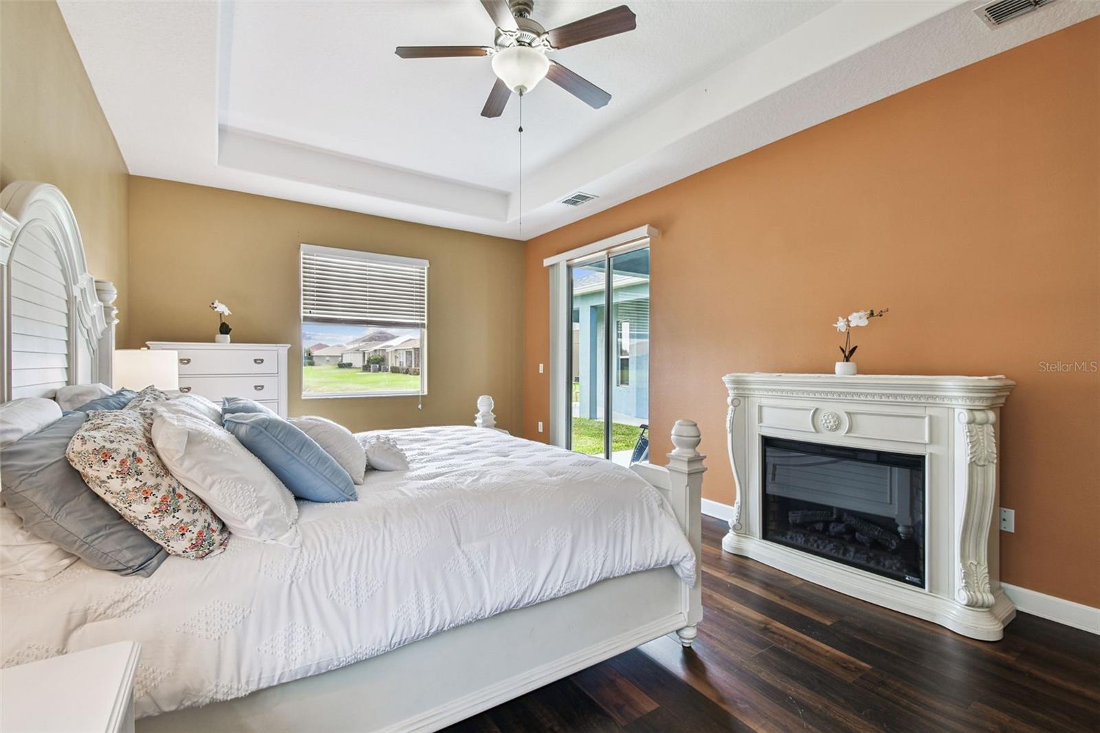 205 ORANGE MILL AVE, RUSKIN, FL, 33570 4 205 ORANGE MILL AVE