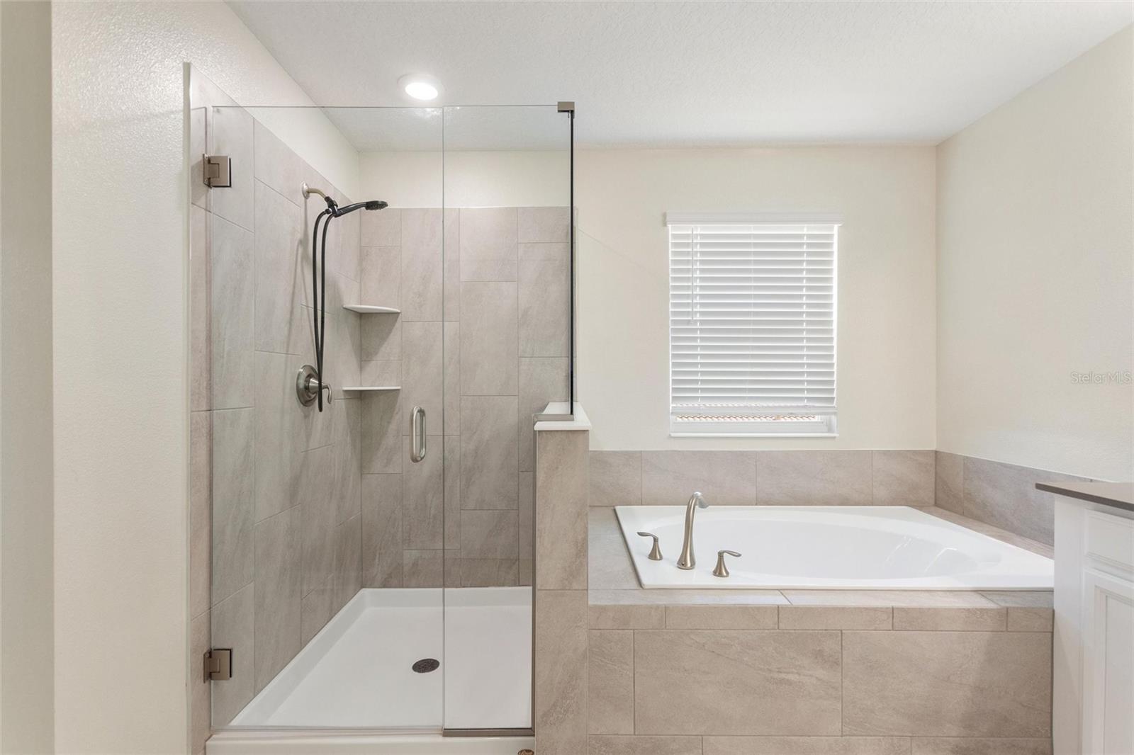 STONEYBROOK SOUTH NORTH PRCL PH 5 - Residential Lease