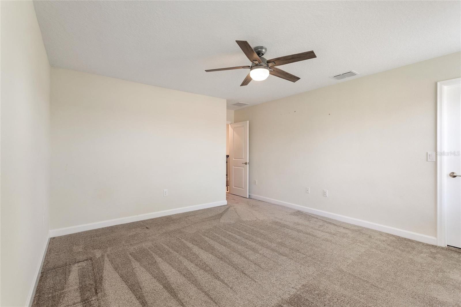 STONEYBROOK SOUTH NORTH PRCL PH 5 - Residential Lease