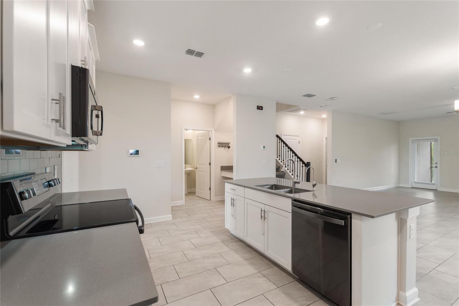 STONEYBROOK SOUTH NORTH PRCL PH 5 - Residential Lease