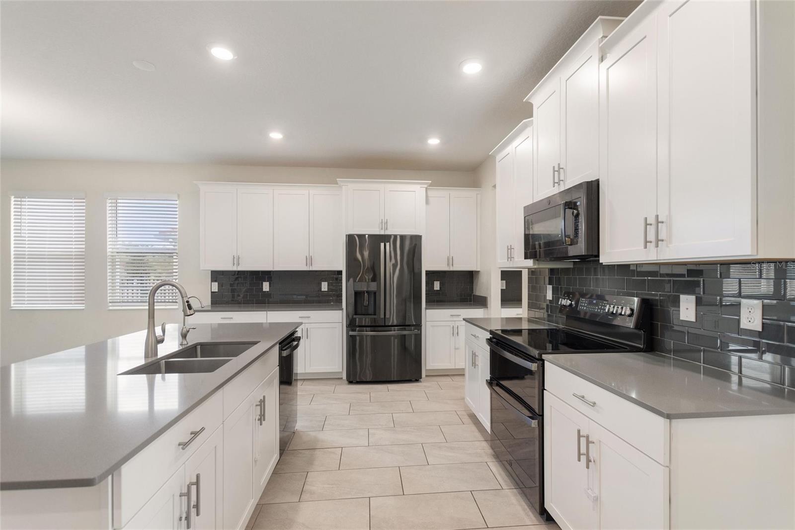 STONEYBROOK SOUTH NORTH PRCL PH 5 - Residential Lease