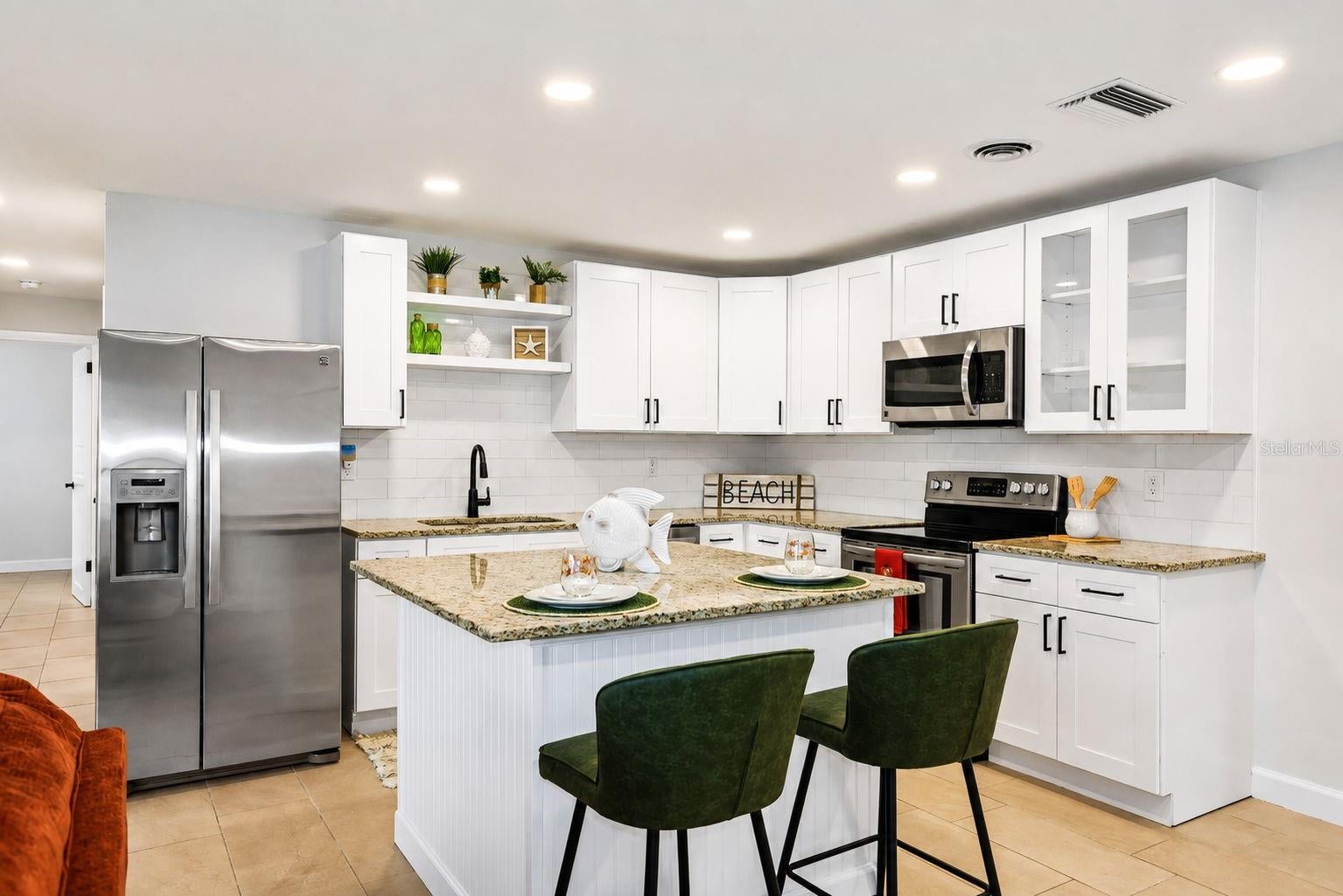 Search Properties for Sale 3 482 OAKWOOD DRIVE
