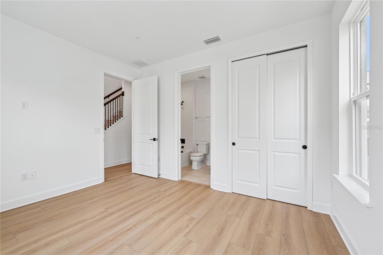 2296 BRIX STREETS