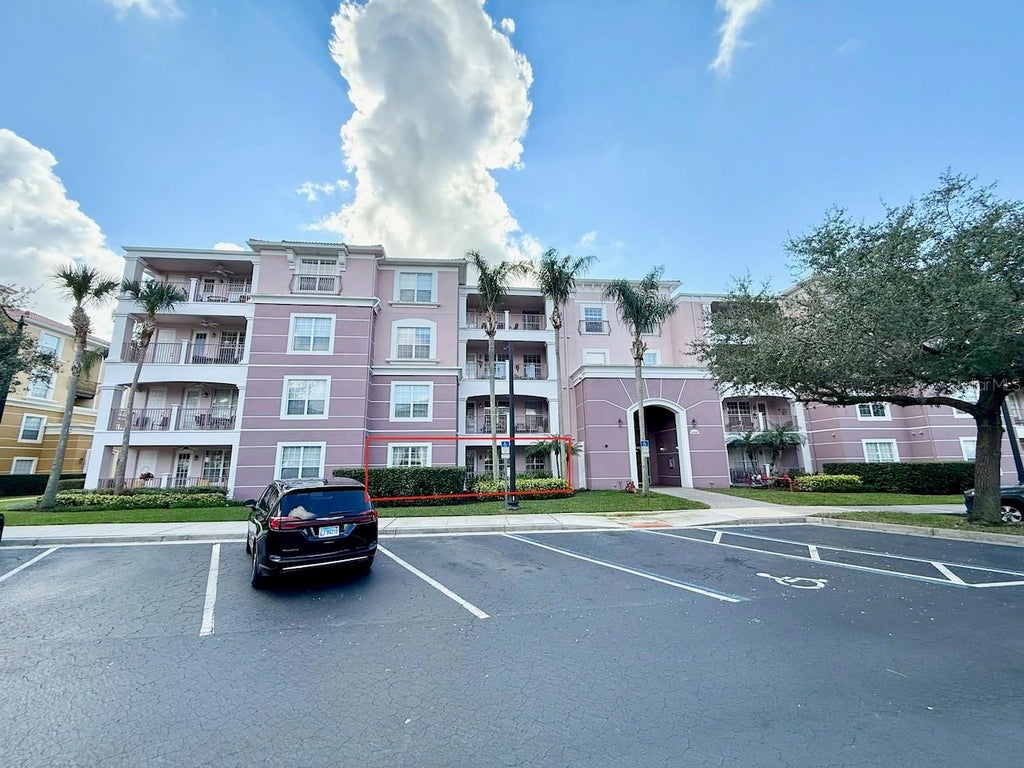Photo of 5048 Shoreway Loop #101, Orlando, FL 32819 (MLS # O6442095)