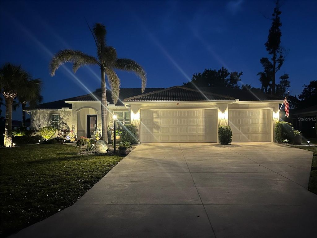 Photo of 436 N Rossetti Drive, Nokomis, FL 34275 (MLS # A4677375)