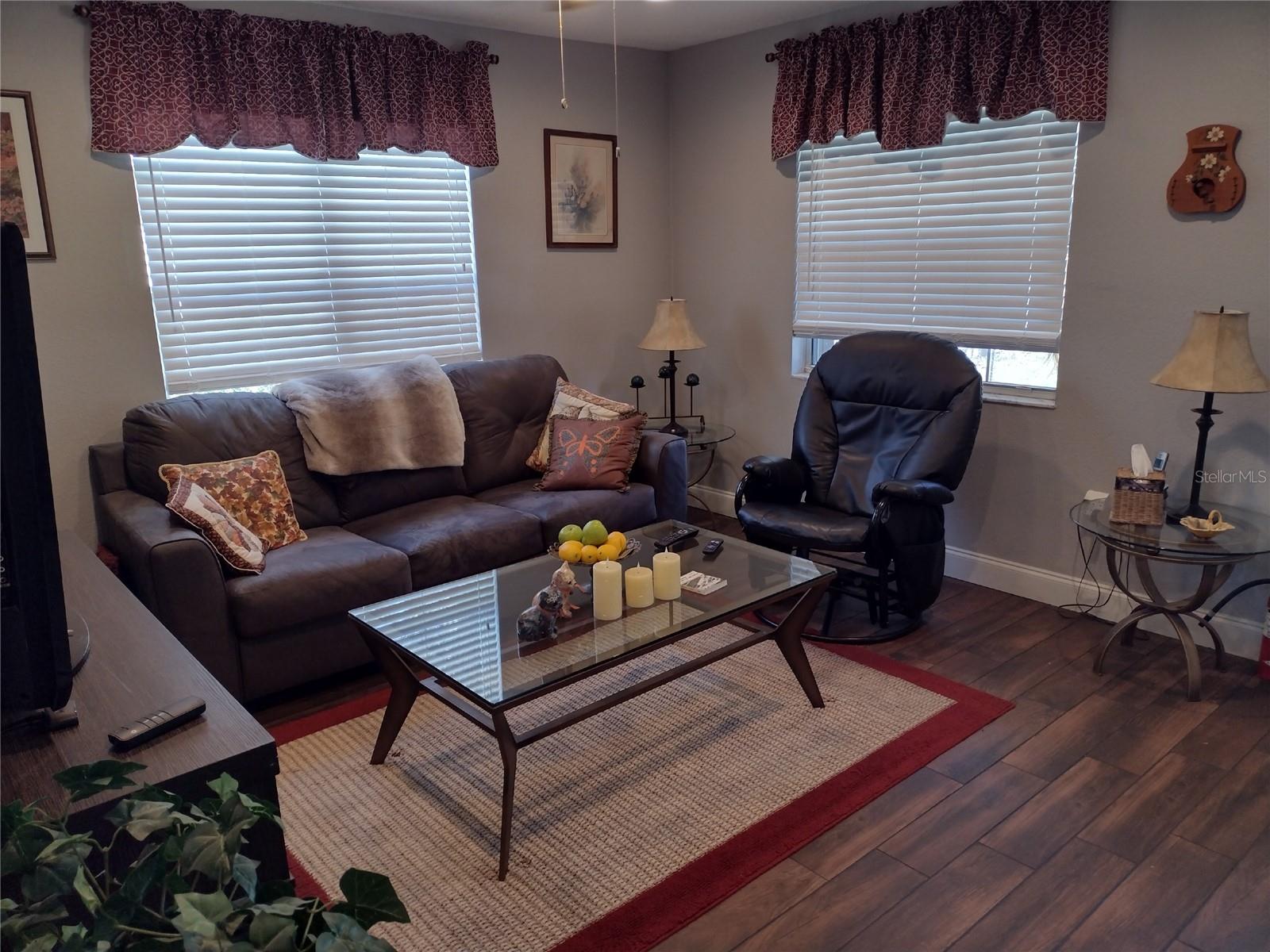 MOUNT DORA GRANITE STATE COURT - Residential