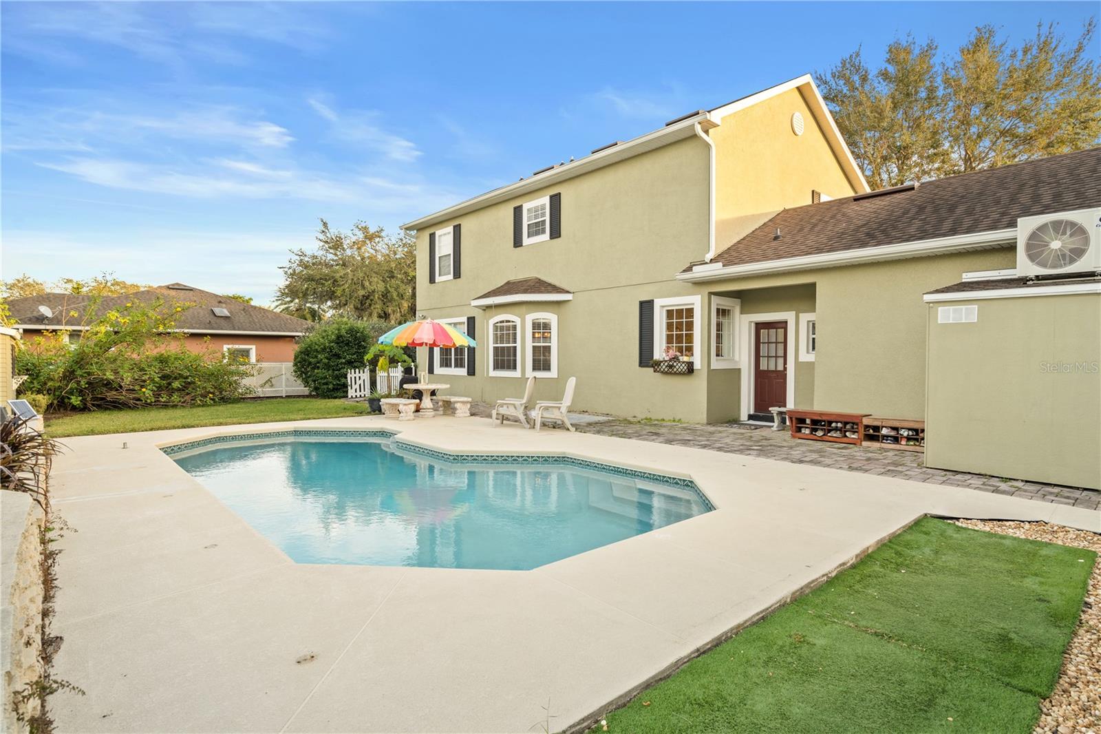 RUNNYMEDE OAKS UNREC - Residential