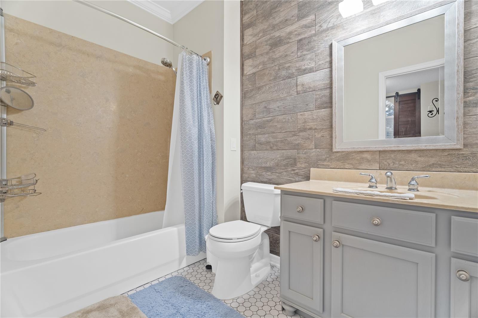 RUNNYMEDE OAKS UNREC - Residential