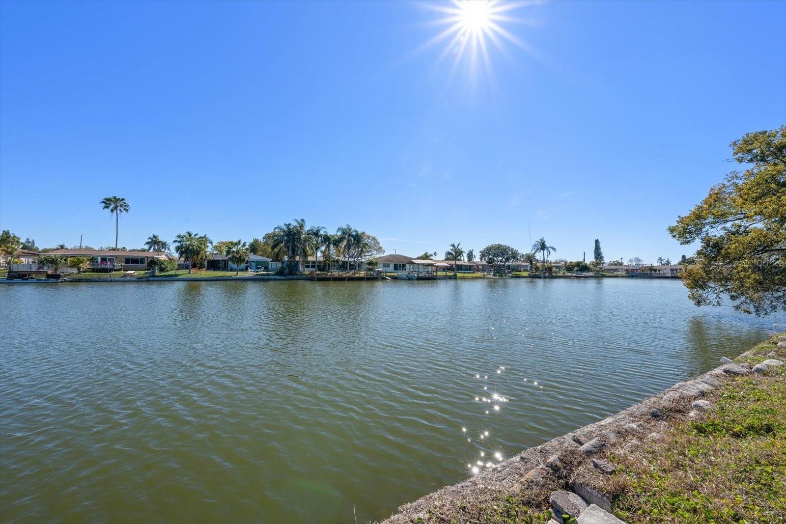 ALOHA GARDENS - Residential