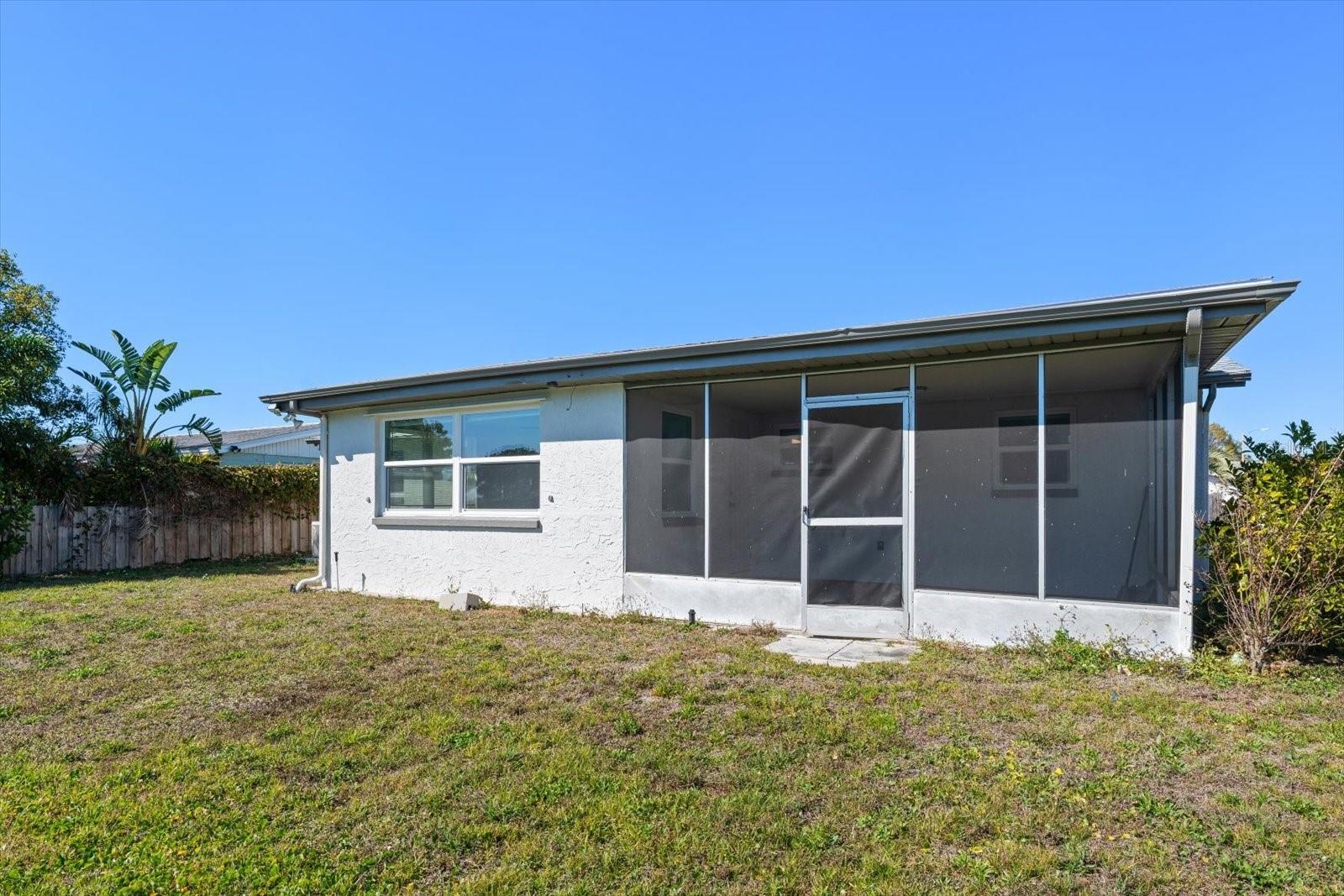 ALOHA GARDENS - Residential