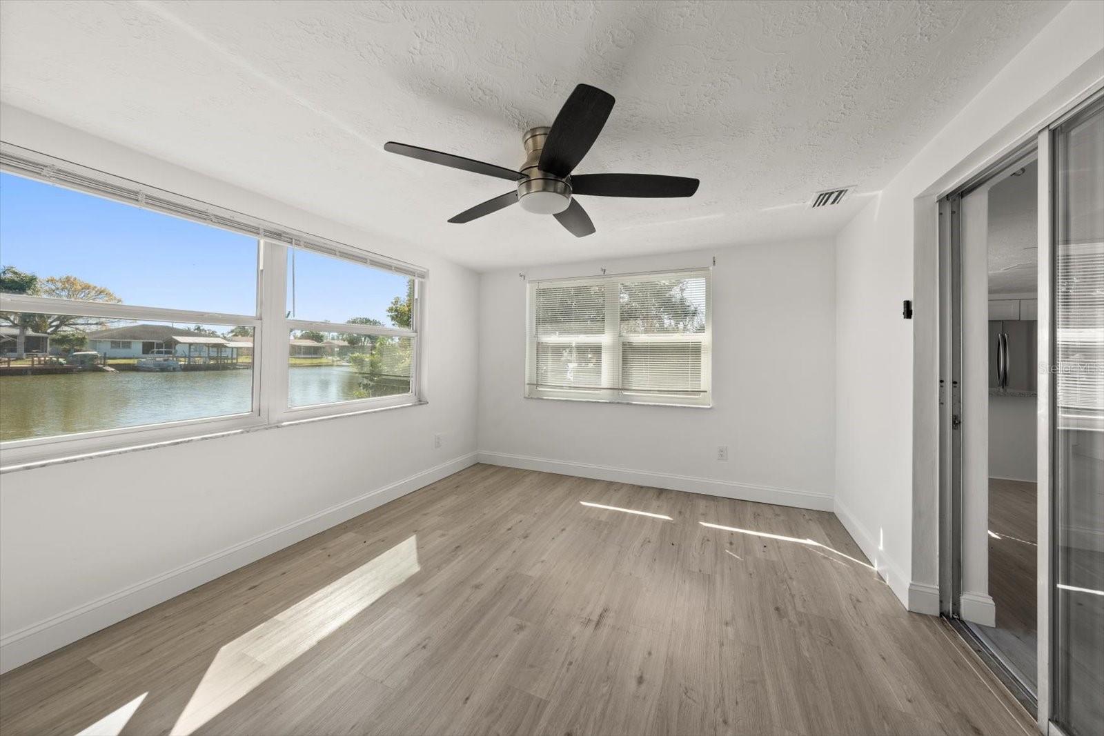 ALOHA GARDENS - Residential