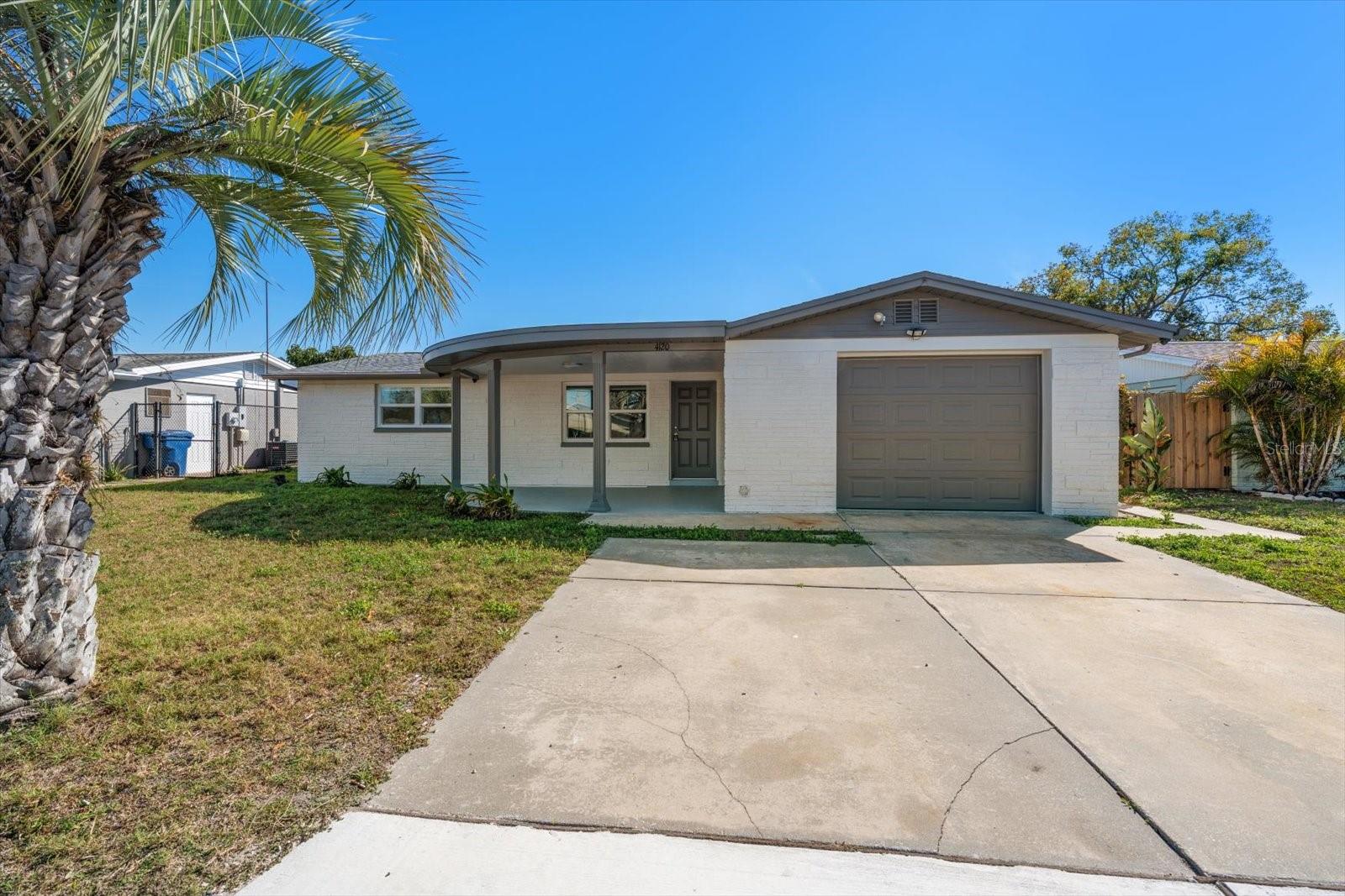 ALOHA GARDENS - Residential