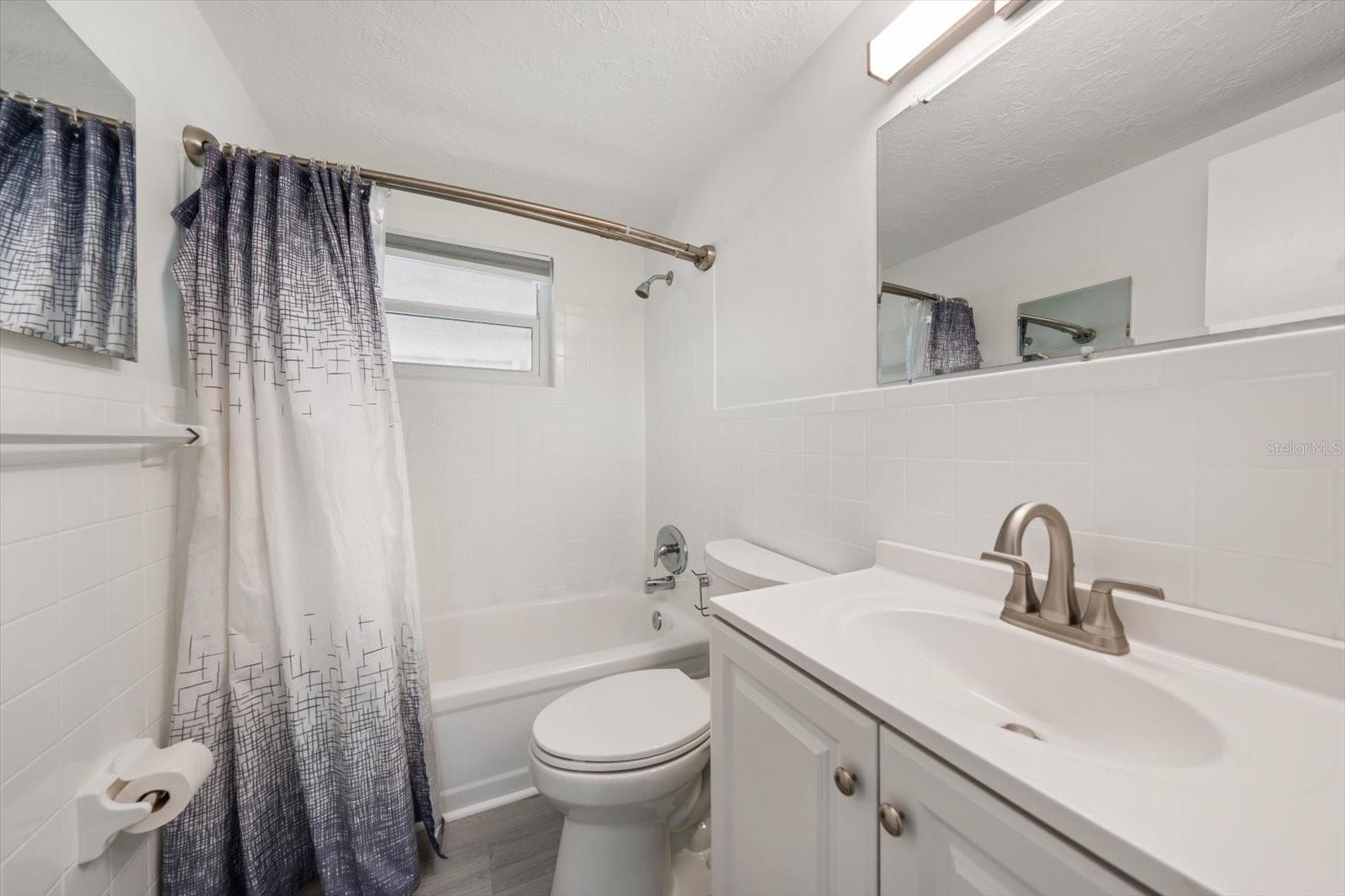 ALOHA GARDENS - Residential