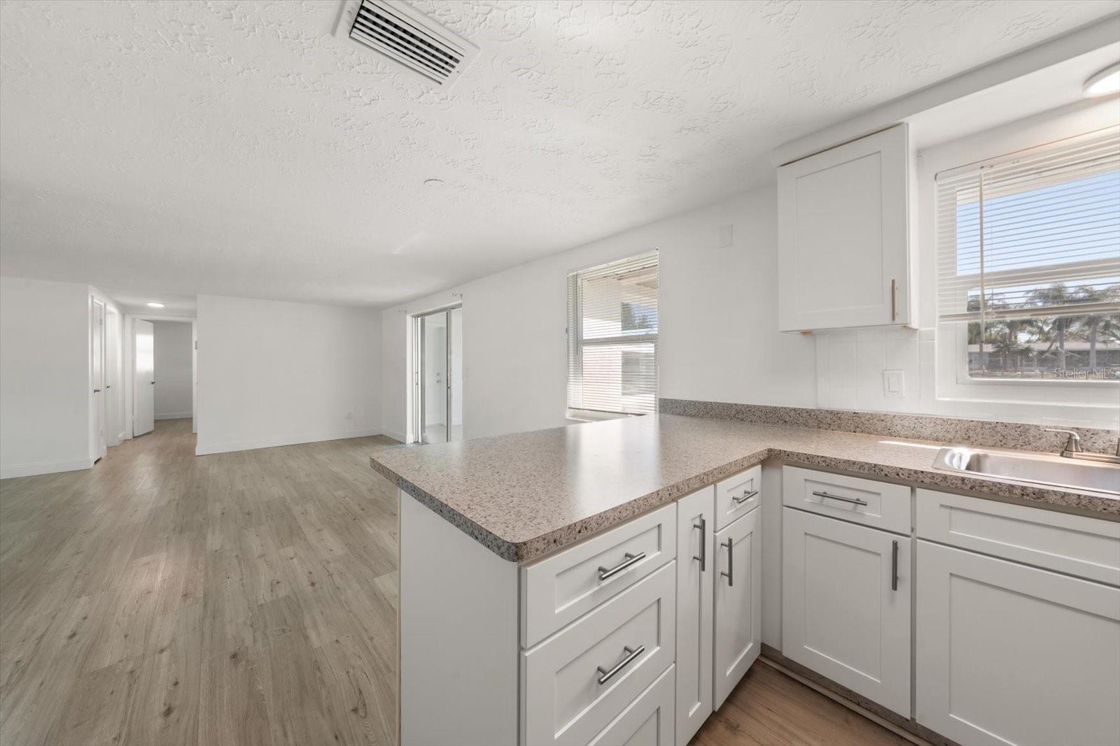 ALOHA GARDENS - Residential