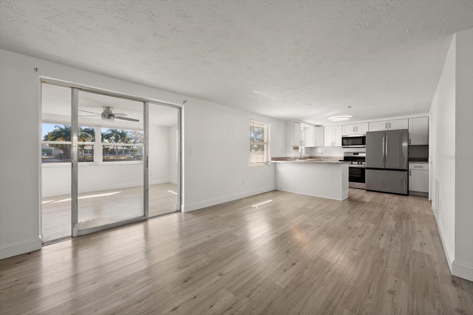 ALOHA GARDENS - Residential