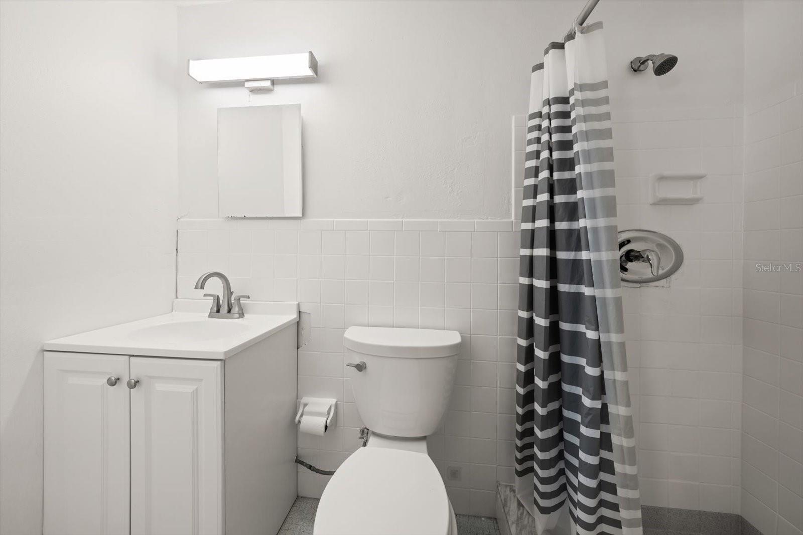 ALOHA GARDENS - Residential