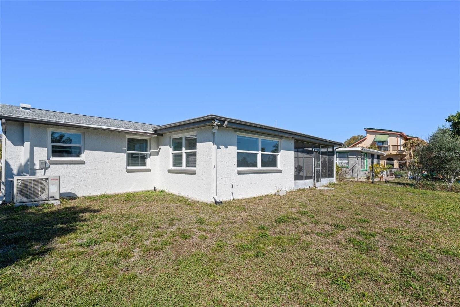 ALOHA GARDENS - Residential