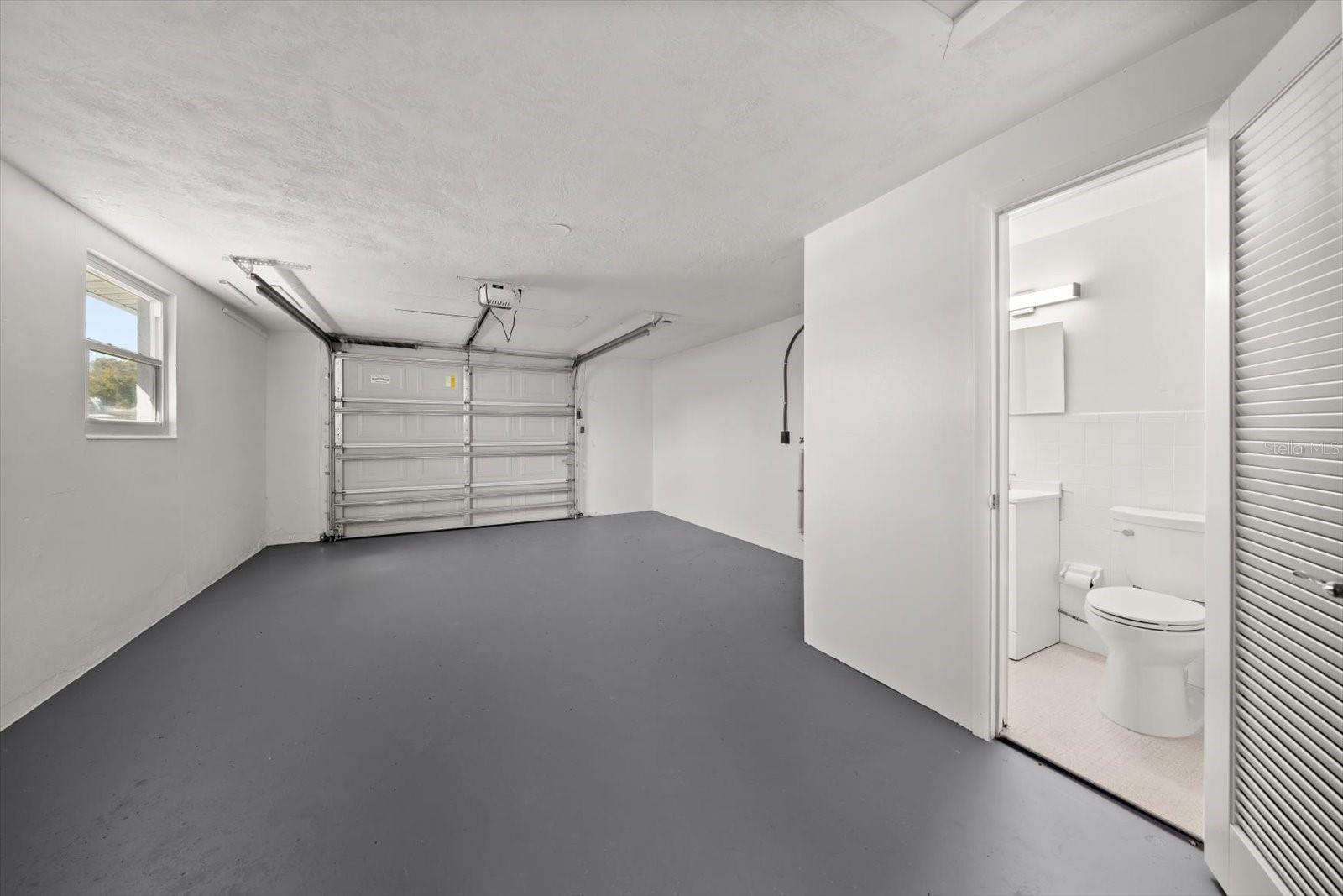 ALOHA GARDENS - Residential